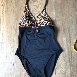 Beautiful black one piece with leopard print EUC